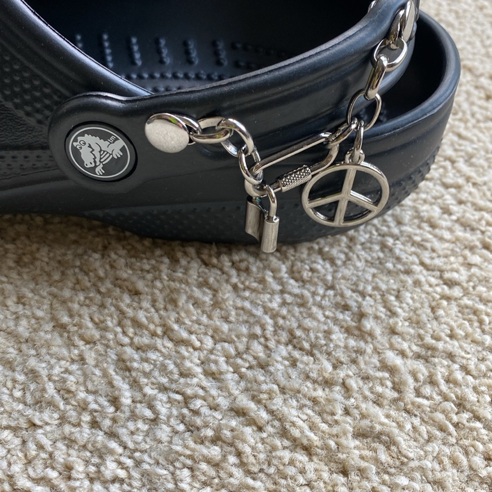 NWOT CROCS with Peace and Lock on a Chain in Size 8. Additionally, 7 Jibbets - Picture 3 of 7